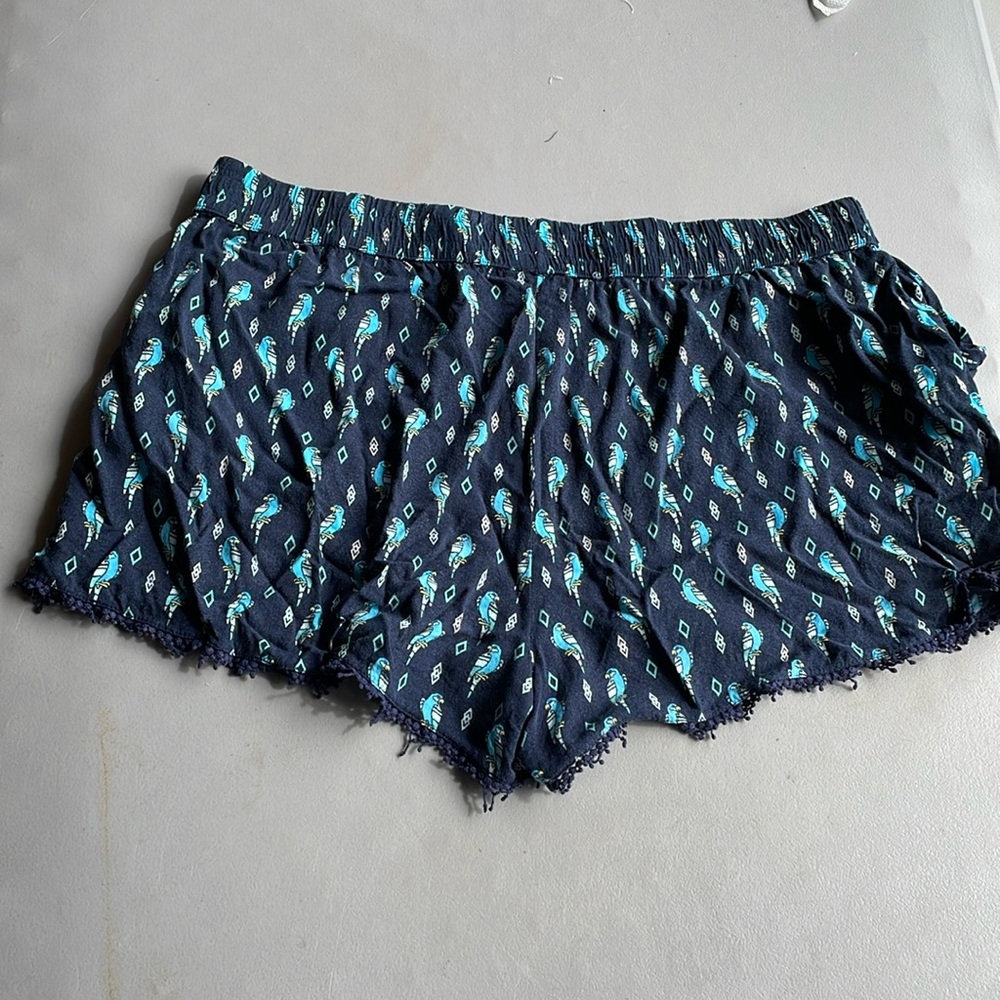 Bethany Mota Parrot Shorts 🦜 - Retro